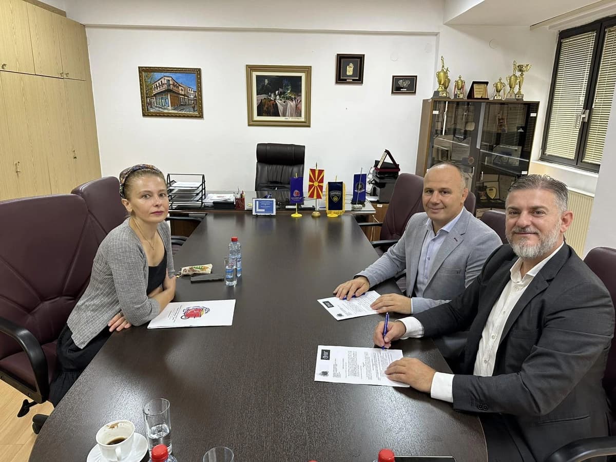 Faculty of Security and CSS-Skopje leadership at the signing ceremony