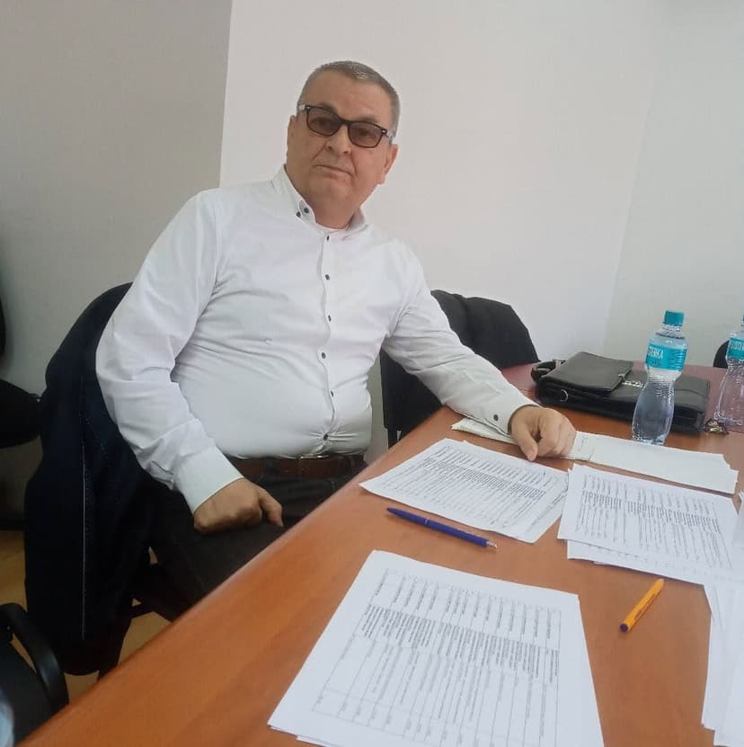 Dr. Halim Hida